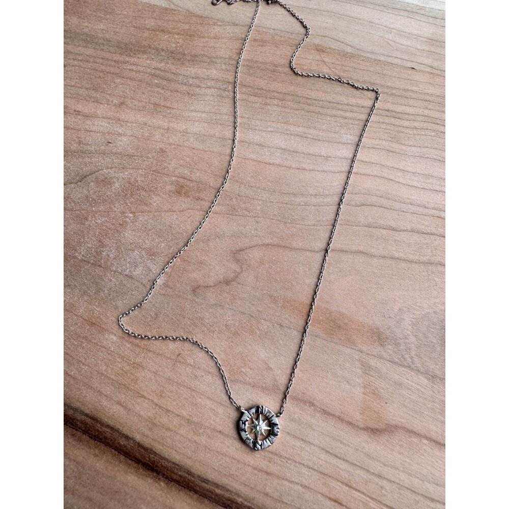 Compass Pendant Necklace In Sterling Silver With Delicate Chain 17 1/2" - Picture 2 of 9